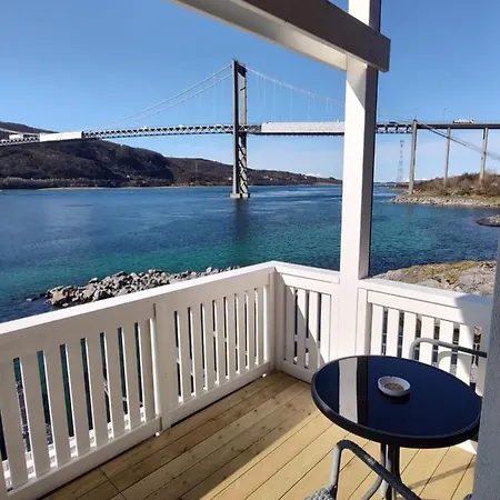 Tjeldsundbrua - Sjohus1 *