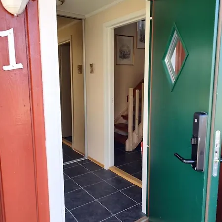 Tjeldsundbrua Overnatting - Sjøhus1 Feriehus