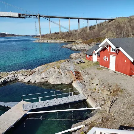 Tjeldsund Seahouse-1 Fishing-boat * Evenskjer