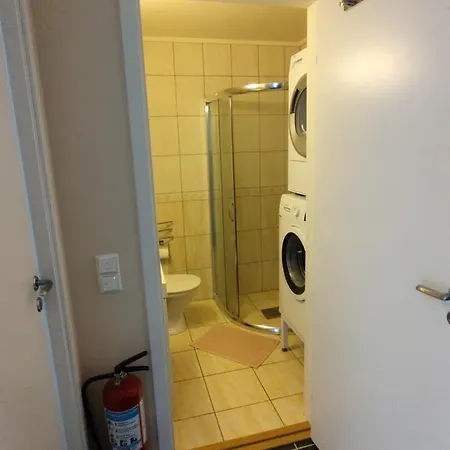 Feriehus Tjeldsundbrua Overnatting - Sjøhus1 *